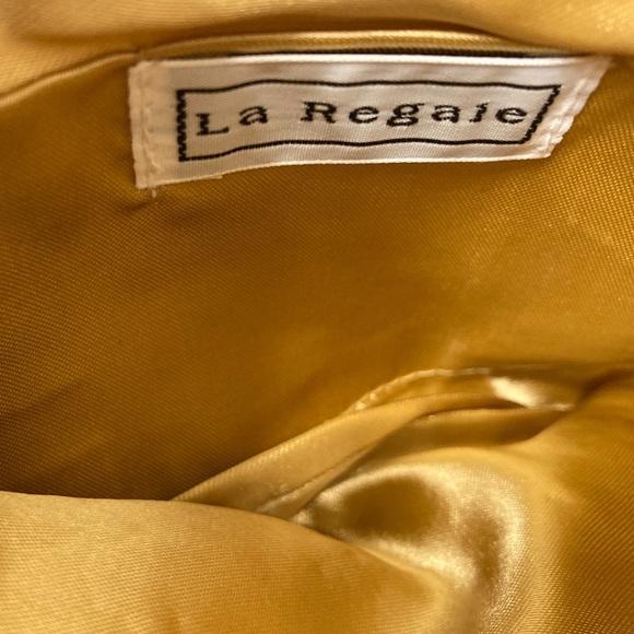 ✨ La Regale Gold Beaded Evening Purse ✨ - Picture 3 of 5